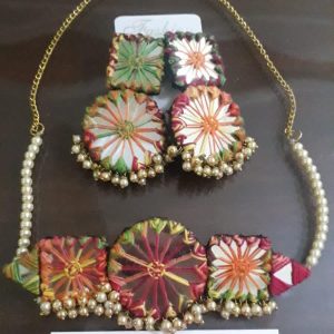 Mirror Embroidered Jewellary Set